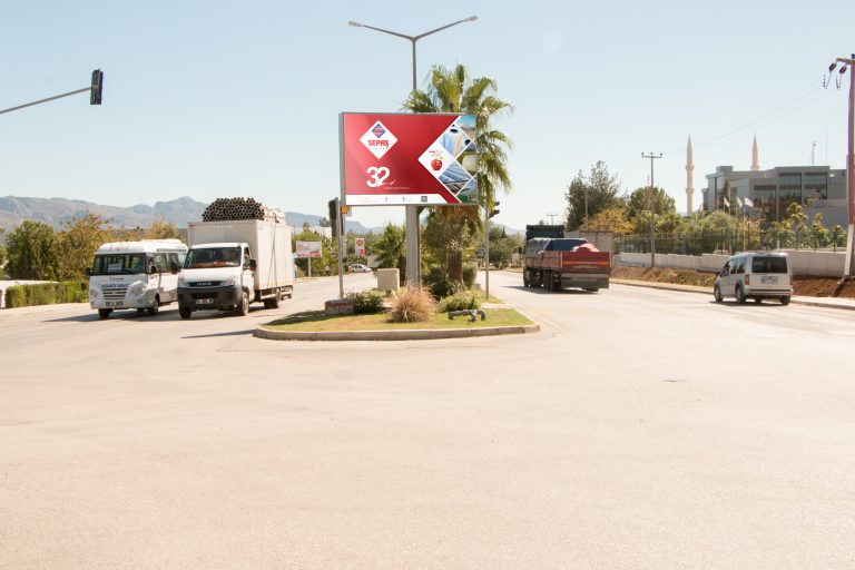 AOSB Megalight Reklam Alanları